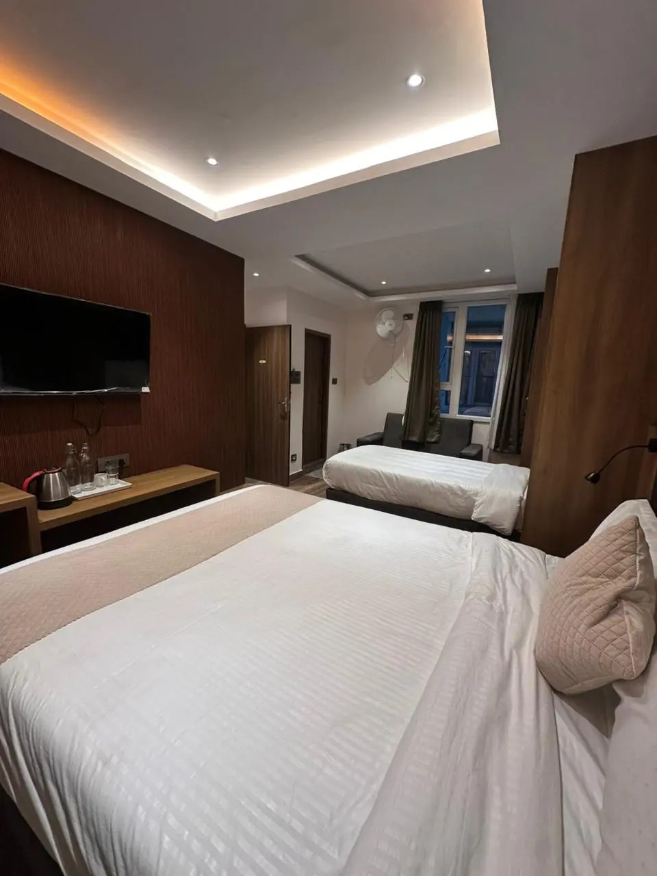 Multi-Bed Travelers Room Thumbnail 2
