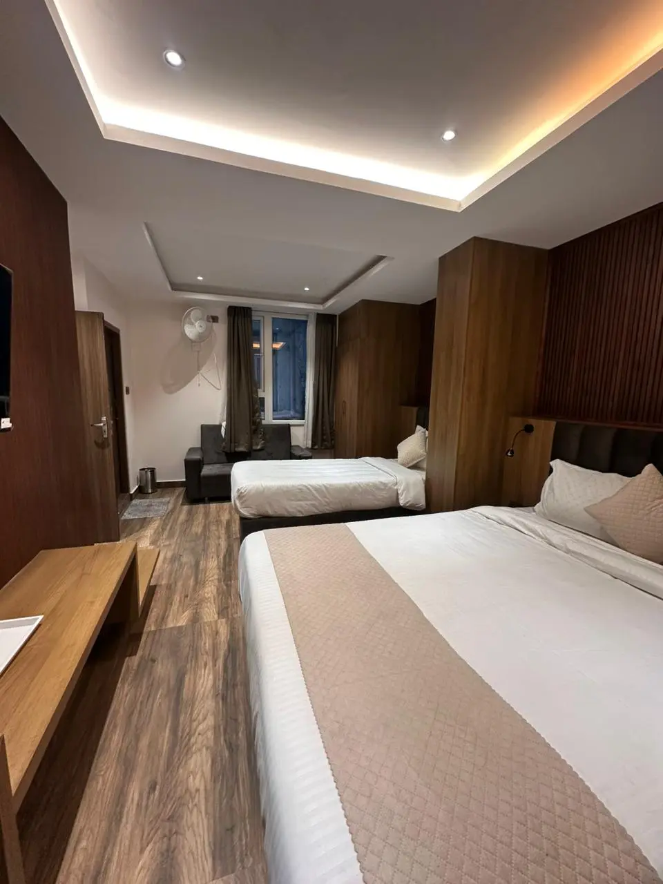 Multi-Bed Travelers Room Thumbnail 3