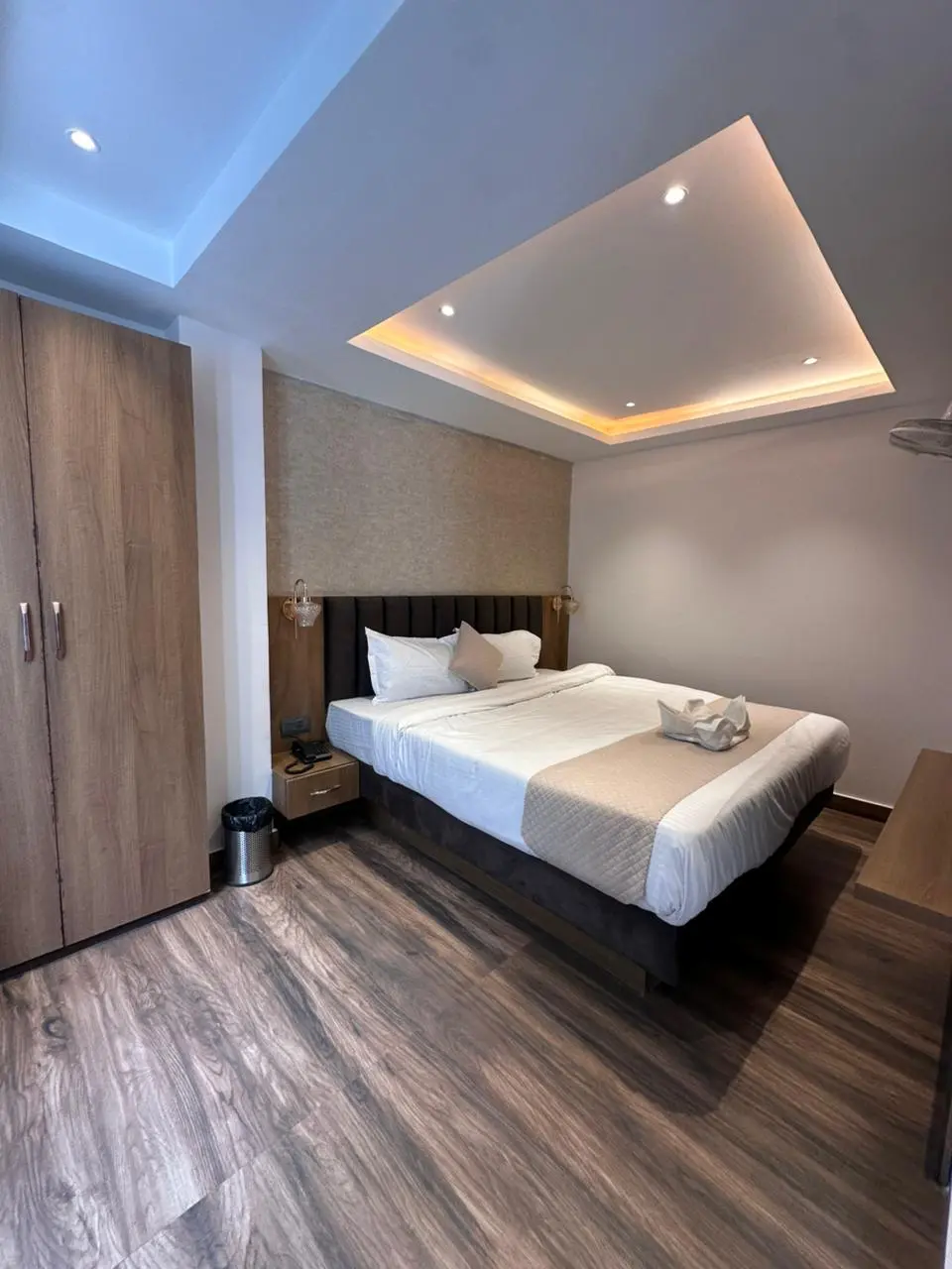 The Royale Premier Suite Thumbnail 3